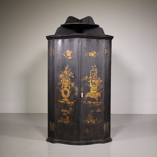 18Th Century Chinoiserie Decorated Antique Wall Cupboard 