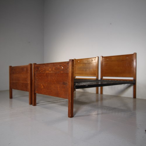 Pair Of Edwardian Antique Oak Heart Motif Single Beds By Liberty London