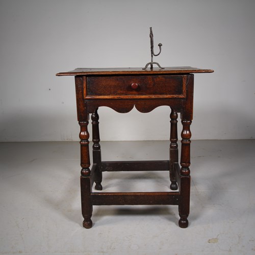Lovely English 18Th Century Period Oak Side Table 