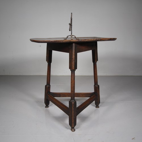 Very Rare Early 18Th Century Antique Oval Cricket Table 