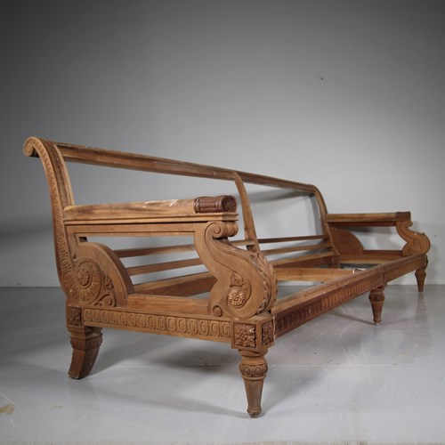 Witanhurst House Huge Walnut Quality Sofa 