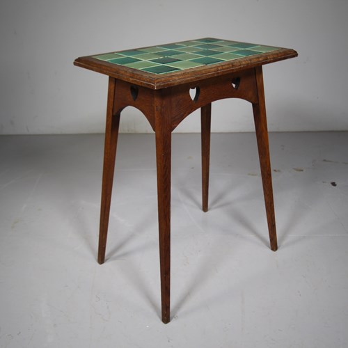 Liberty London 19Th Century Antique Oak Heart Motif Side Table 