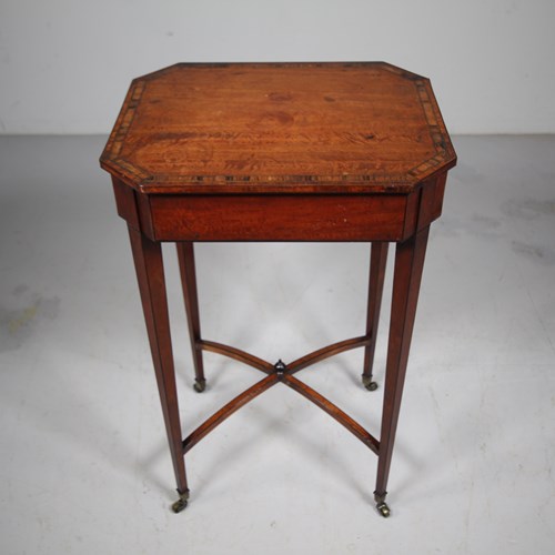 Fine English Georgian Antique Satinwood Side Table 