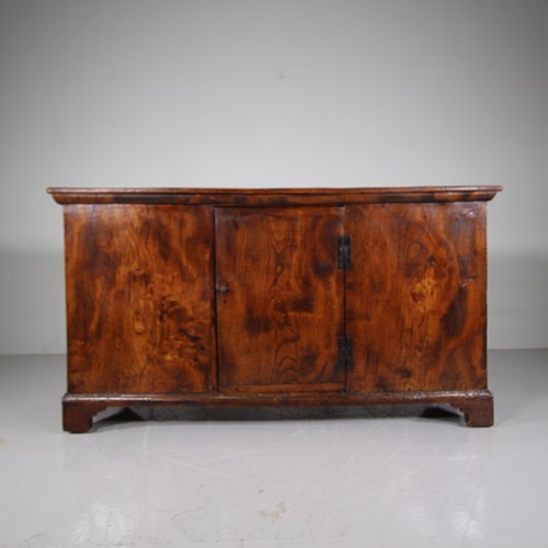Fantastic Rare 18Th Century English Antique Elm Dresser 
