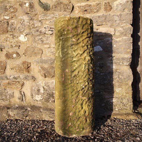 English 18Th Century Antique Stone Grotto Garden Column