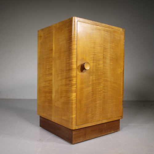 Quality 1930’S Bedside Cabinet By Gordon Russell – Labelled 