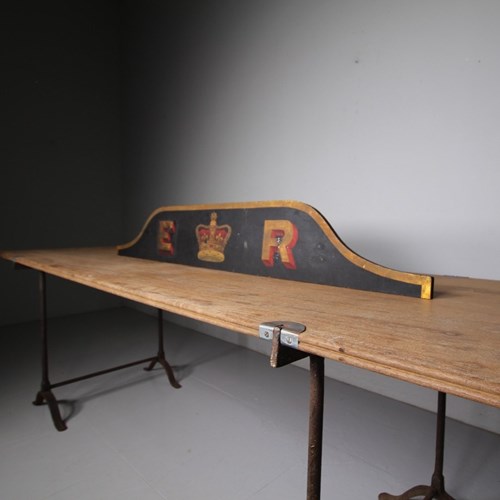 English 19Th Century Antique Royal Cornice – Original Paint & Gilt