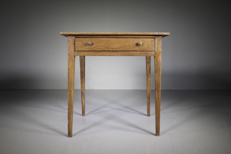 Simple Georgian Antique Elm Side Table-miles-griffiths-antiques-img-9215-custom-main-638368680465080145.JPG