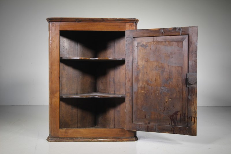 18Th Century Antique Yew Wood Wall Cupboard -miles-griffiths-antiques-img-9339-custom-main-638394531407175218.JPG