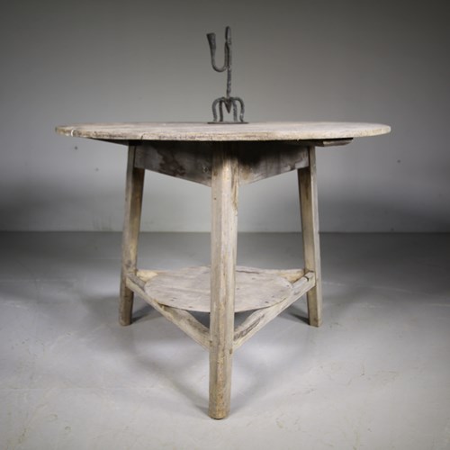 English 18Th Century Large Antique Pine Cricket Table