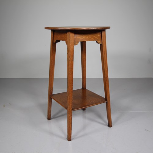 Early Heals Antique Oak Occasional Table 