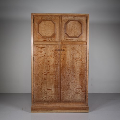 Fabulous Heals Of London 1920'S Buttery Hutch Wardrobe In Oak 