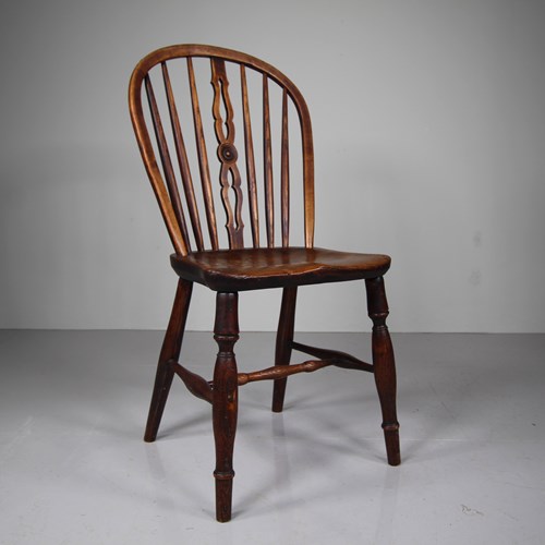 Early 19Th Century Antique Elm Hoop Back Windsor 