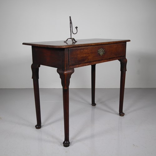 Beautiful Georgian Antique English Oak Side Table