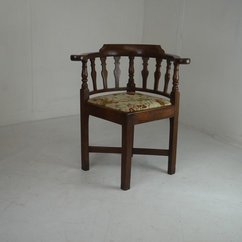 Solid Oak Corner Chair