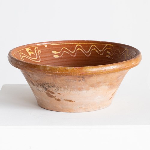 Pyrenean Slipware Dairy Bowl