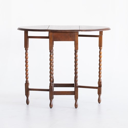 Bobbin Oak Gateleg Table