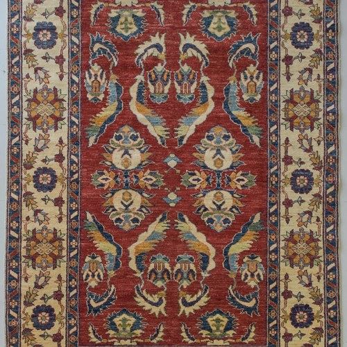 Sultanabad Style - Traditional Handwoven Rug