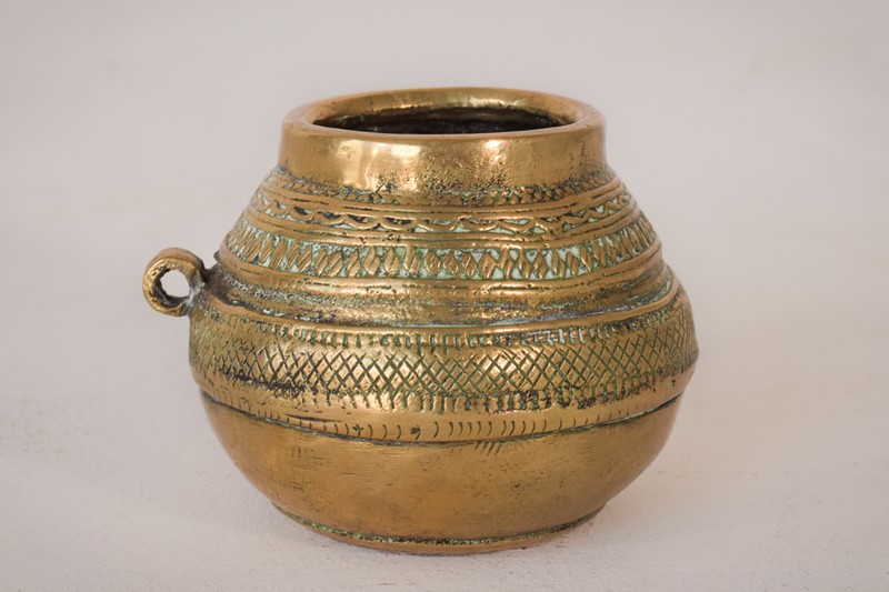 African Brass Pot-modern-decorative-821-51-african-brass-pot-1-main-637690328313298305.jpg