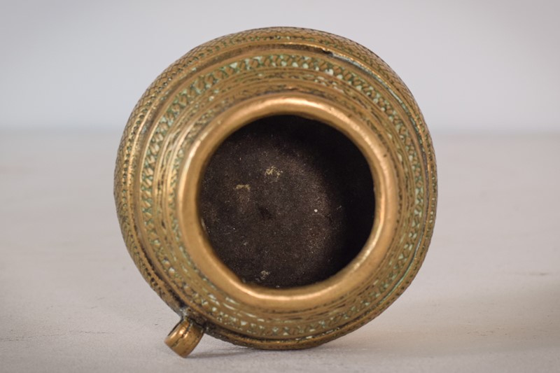 African Brass Pot-modern-decorative-821-51-african-brass-pot-7-main-637690328416578948.jpg