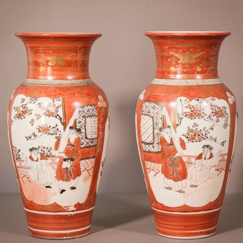 Kutani Yamadō-Dō Red-Ground Figural And Floral Vases – Pair