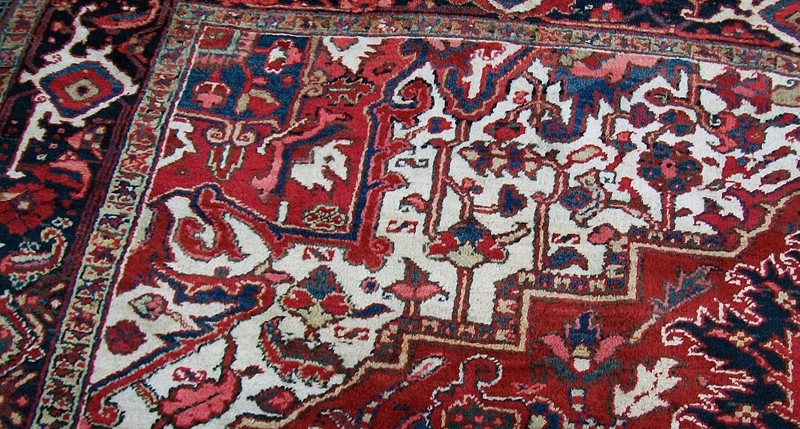 Antique Heriz Carpet Ivory Field  / UK Imp Tx Paid-modern-times-berlin-100-0770xa-main-637452749253029942.jpg
