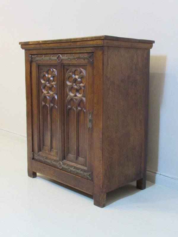 Antique Neo Renaissance Oak Cabinet, c. 1860-modern-times-berlin-img-0279a-main-637702756917058188.jpg