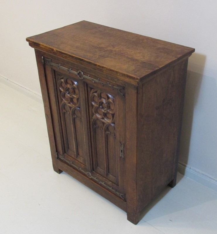 Antique Neo Renaissance Oak Cabinet, c. 1860-modern-times-berlin-img-0280a-main-637702758449395614.jpg