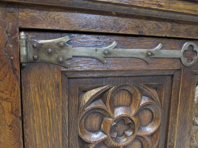 Antique Neo Renaissance Oak Cabinet, c. 1860-modern-times-berlin-img-0283-main-637702756587840772.JPG