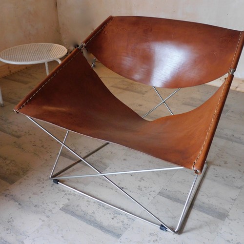 Original Pierre Paulin Butterfly Chair .Model 675