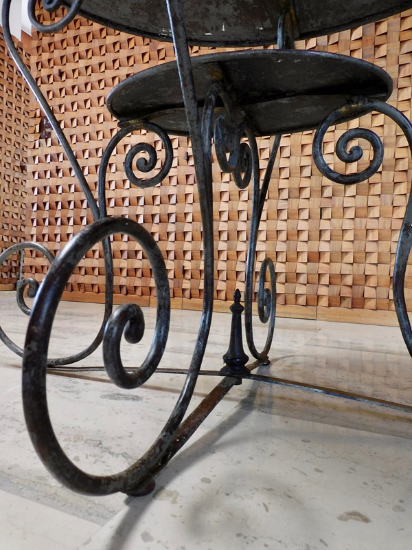 Oval French Wrought Iron Centre Table -mountain-cow-dscn6441-main-637624807204496107.jpg