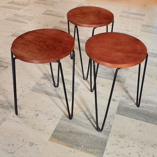 Rare Set Of 3 "Model 75" Stools By Florence Knoll