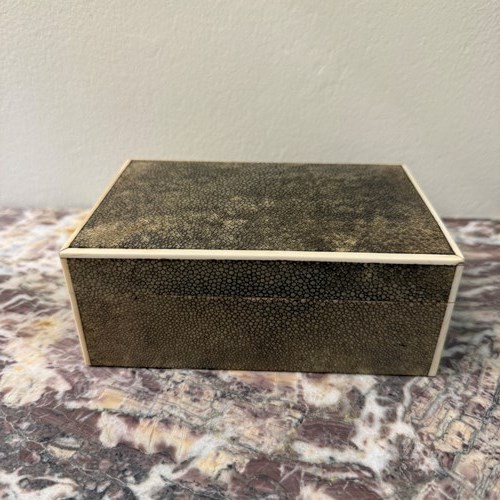 C1928 An English Art Deco Shagreen Box