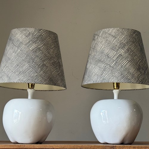 1960S A Pair Of Spanish White Ceramic Apple Table Lamps