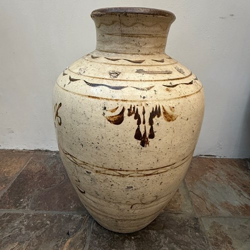 C1800 A Chinese Storage Pot From Cizhou
