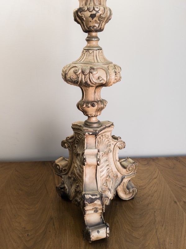 An early 19th Century pair of Tole lamps-nick-jones-img-20200430-135622-main-637383448238569708.jpg