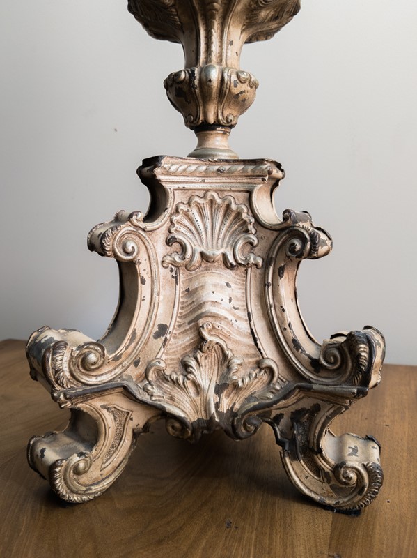 An early 19th Century pair of Tole lamps-nick-jones-img-20200430-135804-main-637383449451064627.jpg