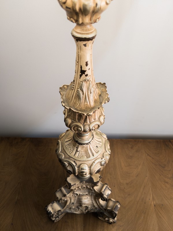 An early 19th Century pair of Tole lamps-nick-jones-img-20200430-135907-main-637383451352932723.jpg