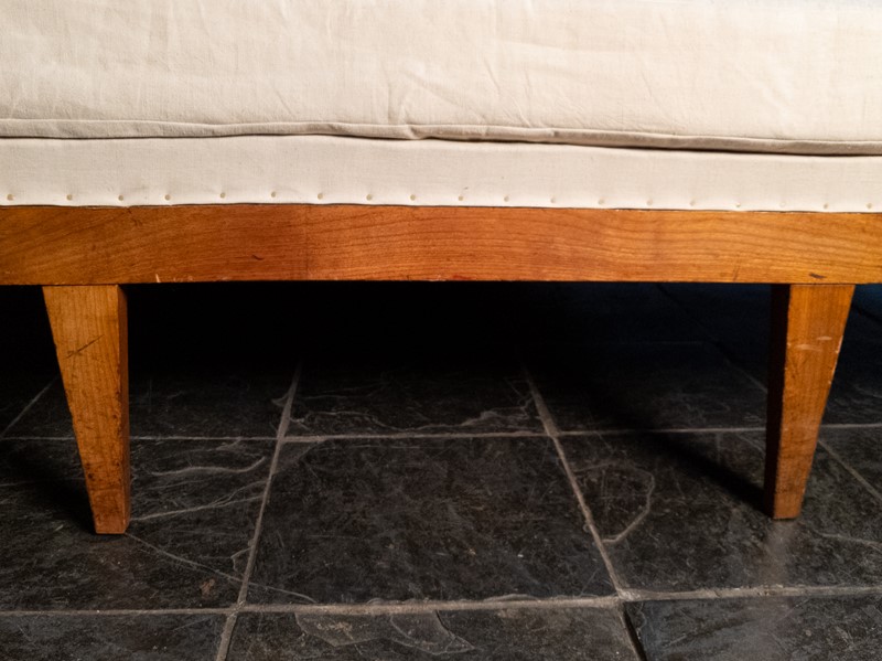 An Early 19th Century French Fruitwood Daybed Sofa-nick-jones-img-20200524-112348-main-637294550227381068.jpg