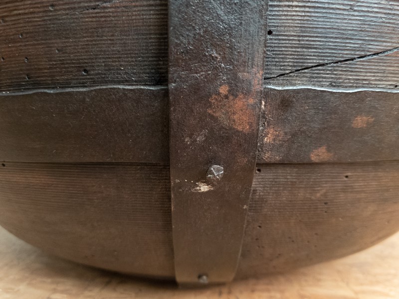 A 19th Century HUGE Iron Strap bowl-nick-jones-img-20200705-115246-main-637304003156766648.jpg