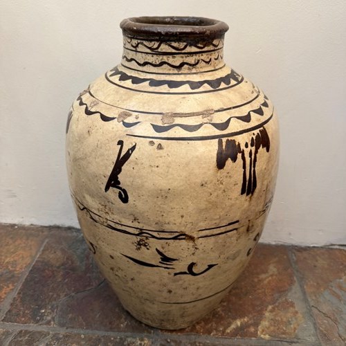 C1800 A Chinese Storage Pot From Cizhou