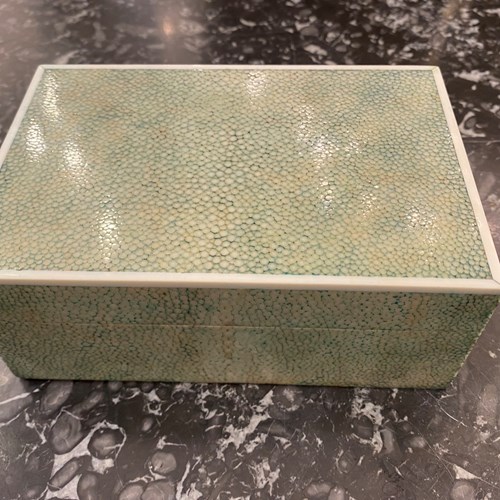 C1930 A London Made Mint Green Shagreen Box 