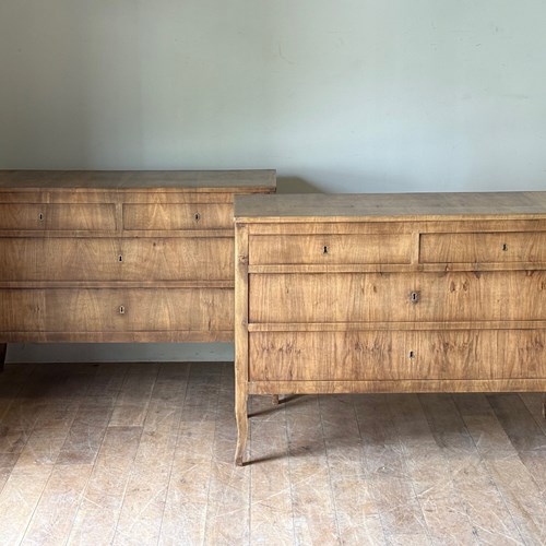 C1800 A Stylish Pair Of Italian Walnut Commodes