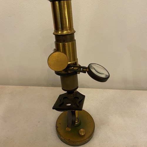 C1870 An English Magnifying Biological Microscope