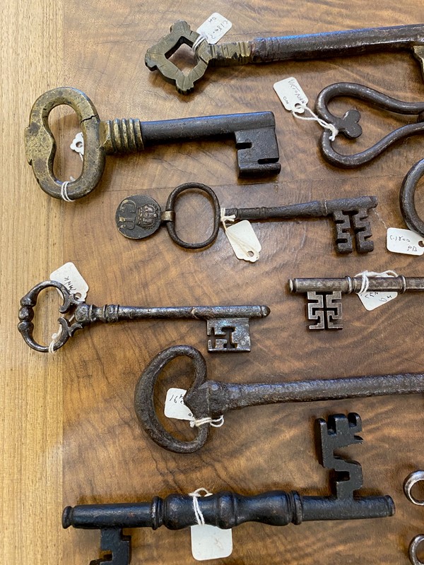 A Collection of 17 Keys -15th - 19th Century-nick-jones-img-5427-main-637578898193513358.jpeg