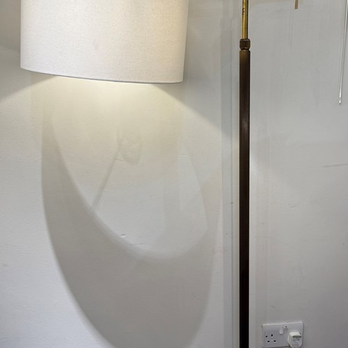 C1950 An Italian Telescopic Extendable Ribbed Brass Floor Lamp