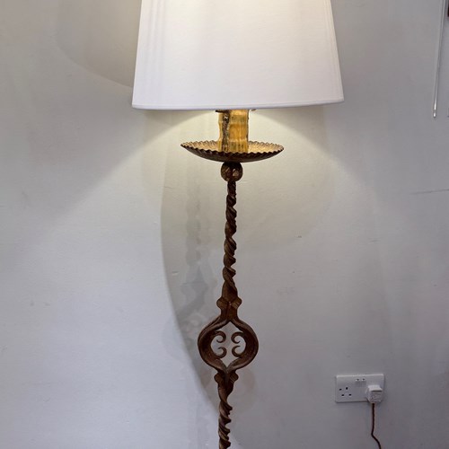 C1960 A Stylish Spanish Gilt Iron Floor Lamp