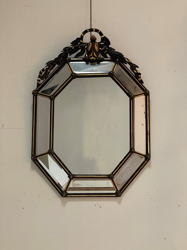 An Elegant 19th Century Octagonal Cushion Mirror-nick-jones-img-6697-main-637481230664266231.jpg