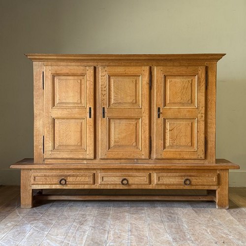 C1966 An Exceptional Spanish Oak Cabinet On Low Projected Base