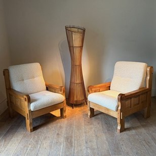 Antique, Vintage and Contemporary Seating and Stools online